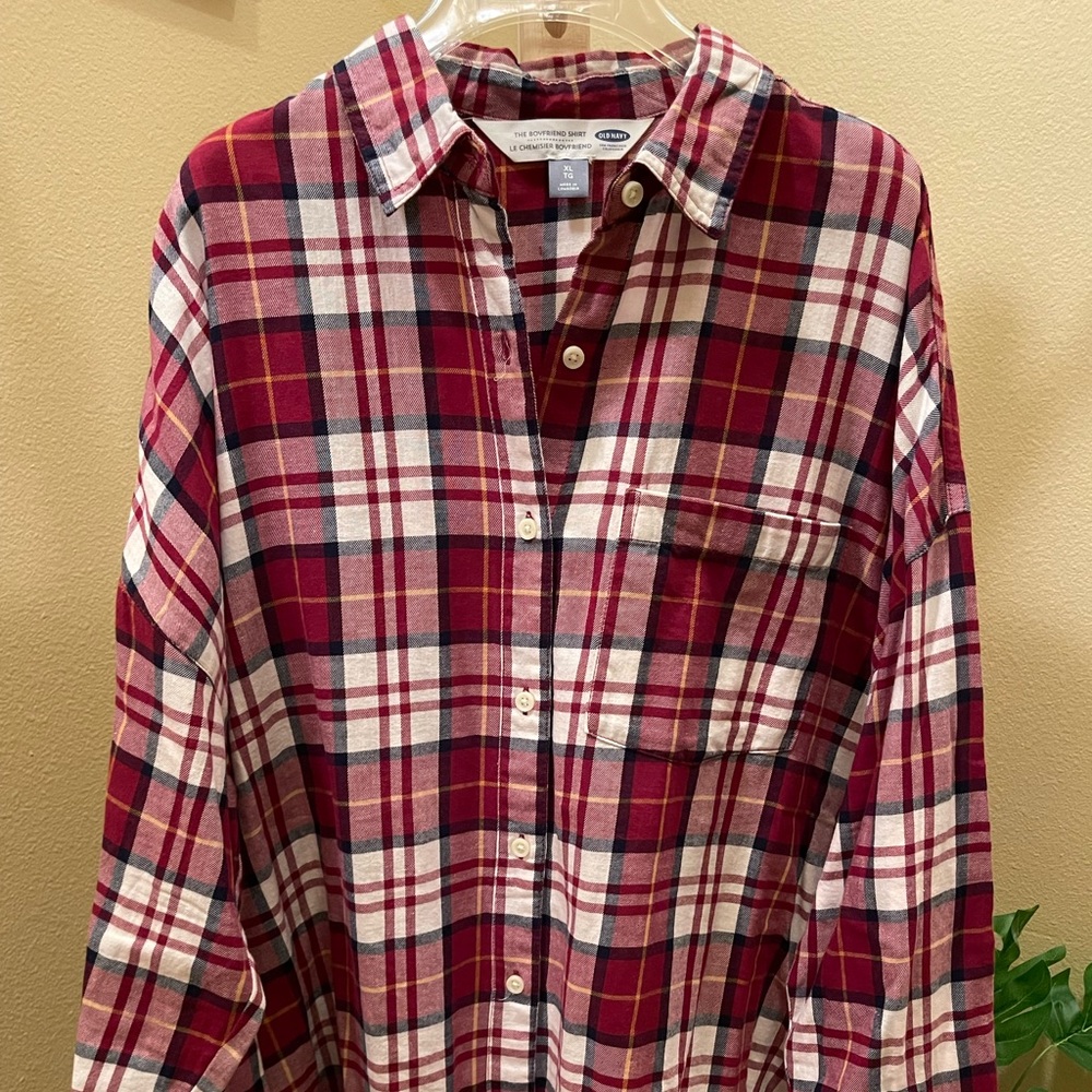 Old Navy, size XL red flannel boyfriend shirt